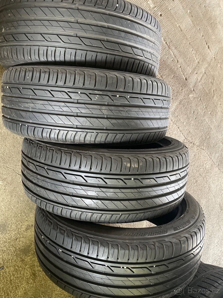 Pneu r18