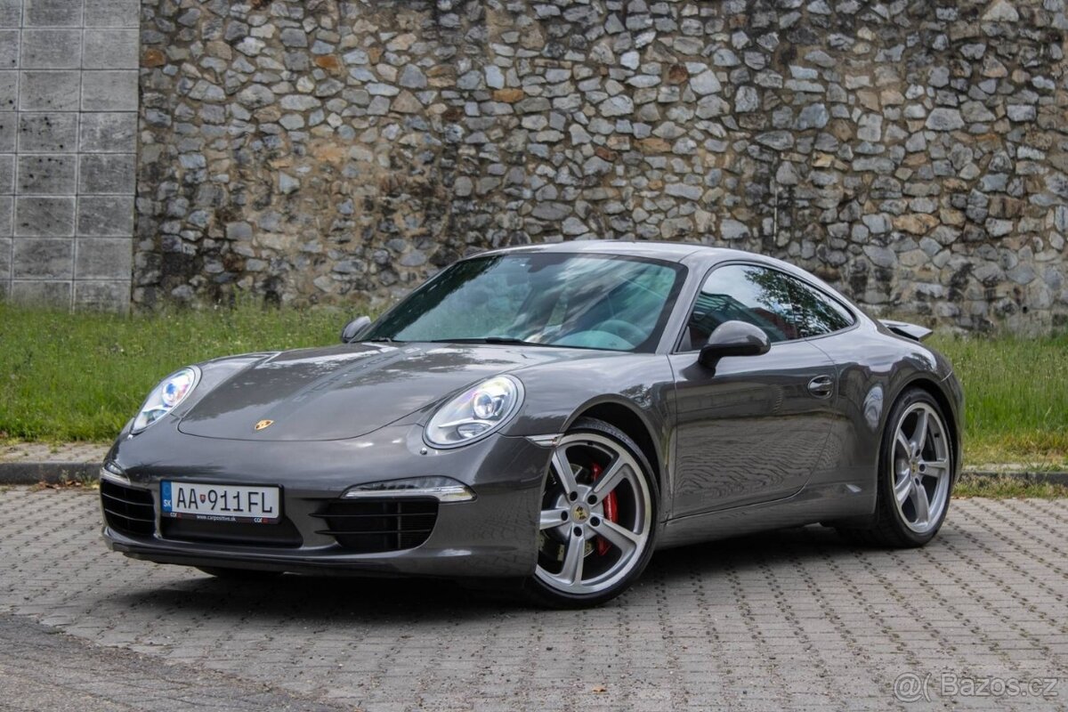 Porsche Carrera S manual