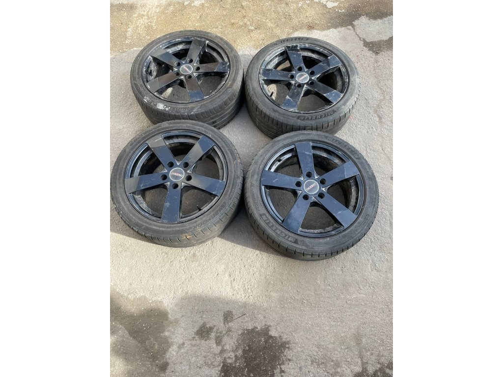 ALU disky Dezent 5x120 R17 s letními pneu 225/45 R17