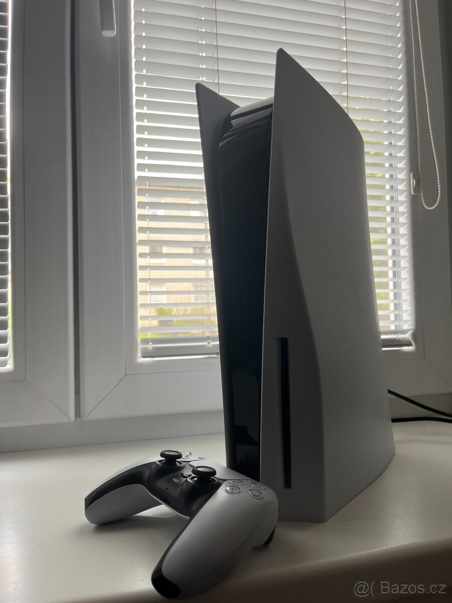 PS5 S MECHANIKOU – KOMPLETNÍ BALENÍ