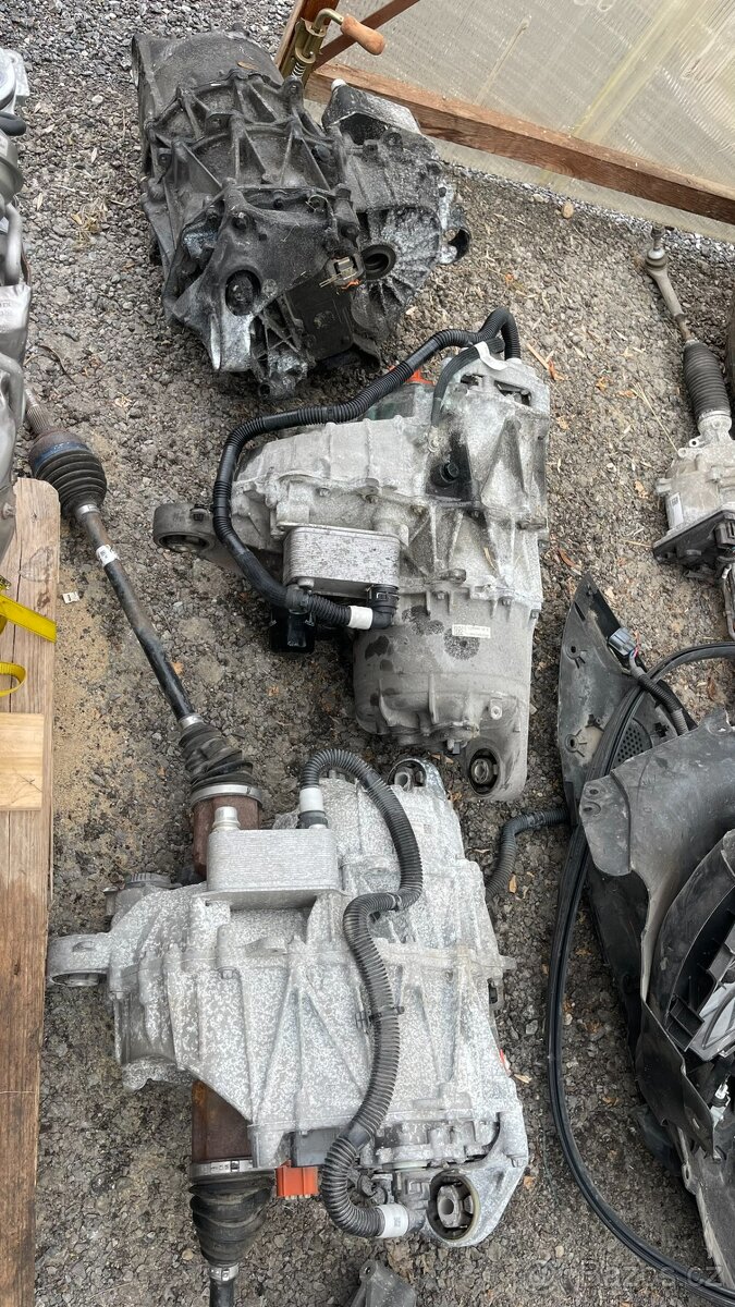 Tesla 3 / Y - elektromotory AWD DualMotor