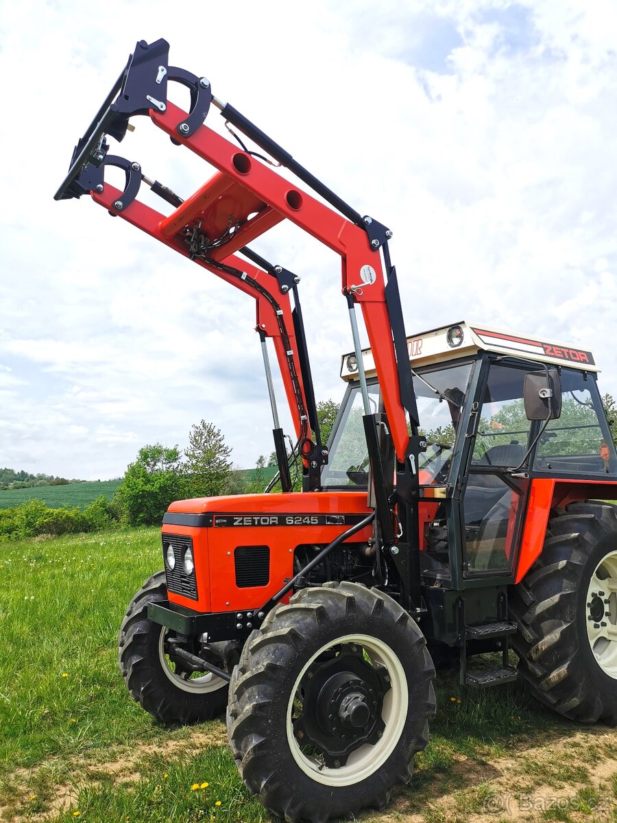 ZETOR 6245 S ČELNÍM NAKLADAČEM S TP A SPZ