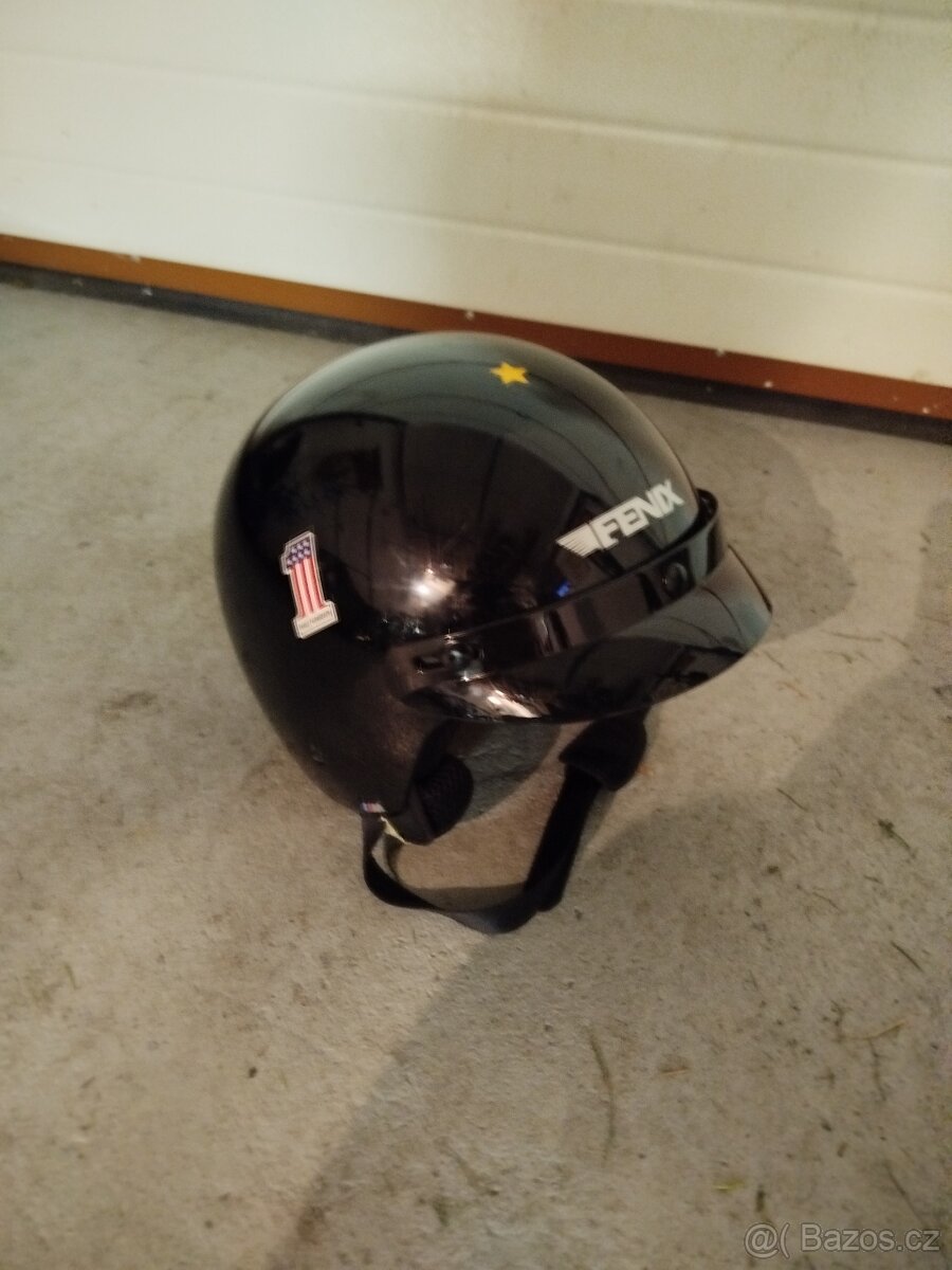 Otevřená přilba moto