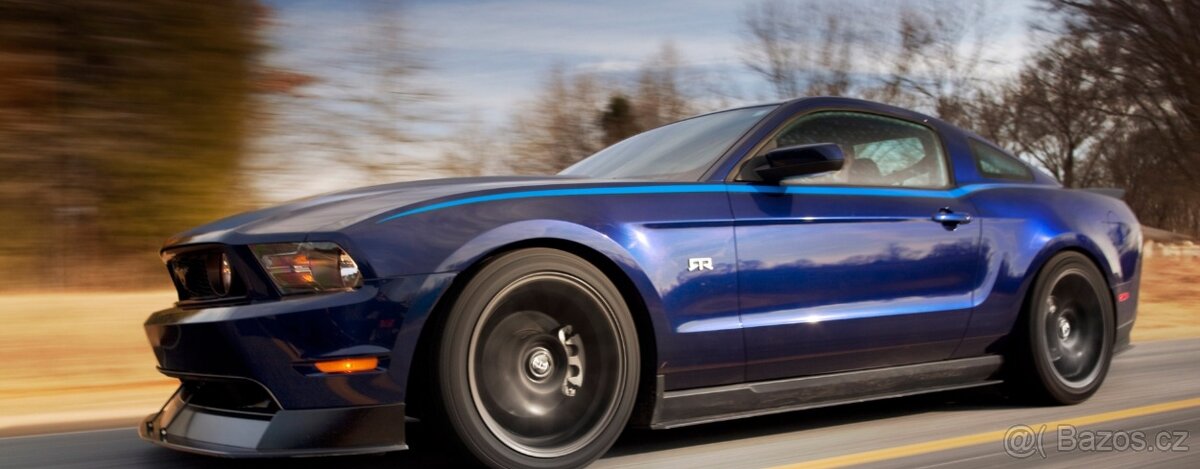 Koupím Ford mustang 3,7 V6 nebo V8 5 gen