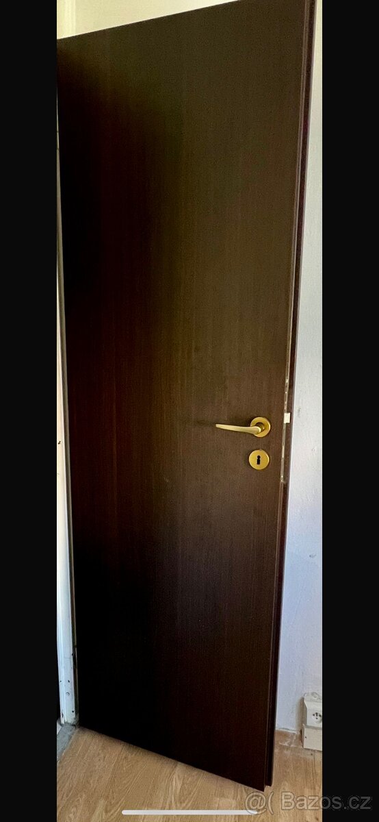 2x interiérové dveře solodoor včetně kovování