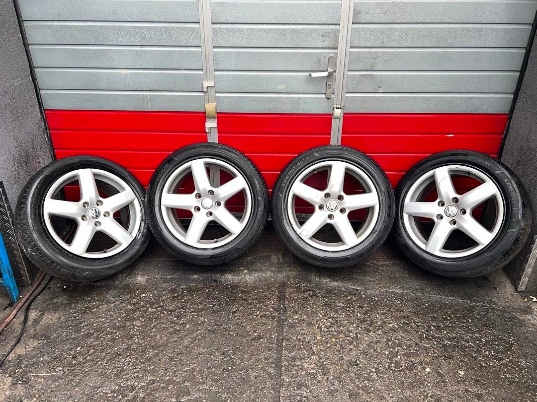 Original ALU kola VW AVIGNON 19" 9J ET60 + pneu 255/50/R19