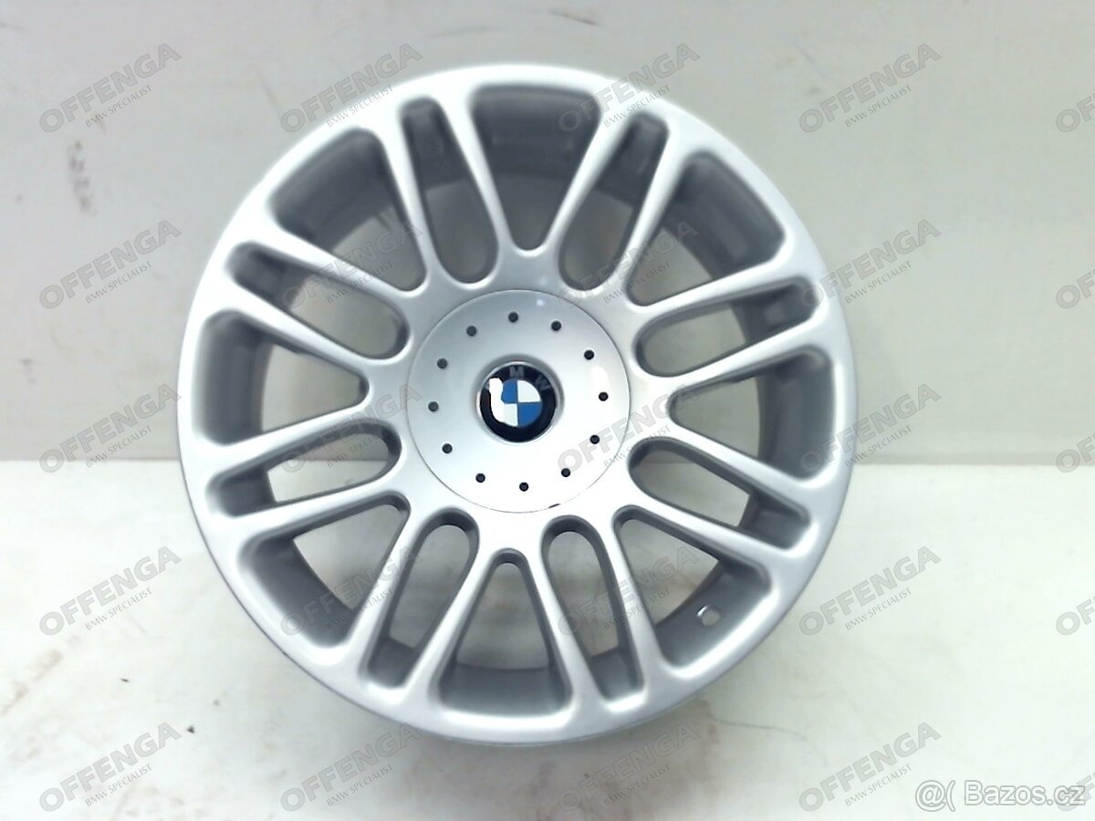 Krytky středu kol BMW