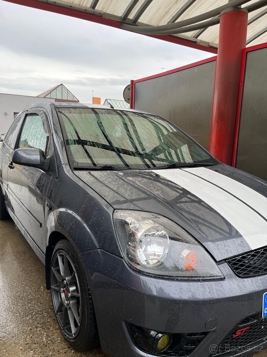 Ford Fiesta ST150