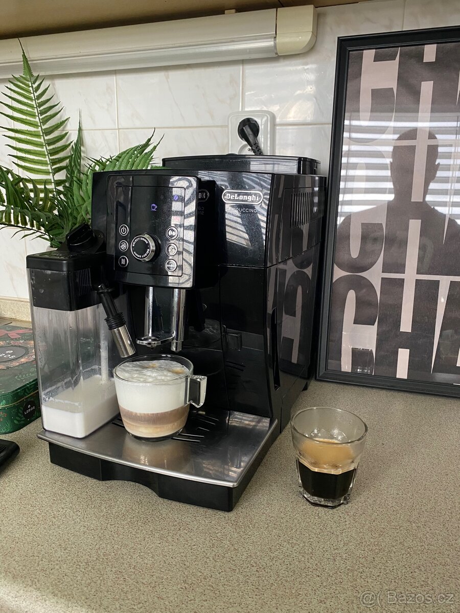 kávovar Delonghi ecam cappuccino