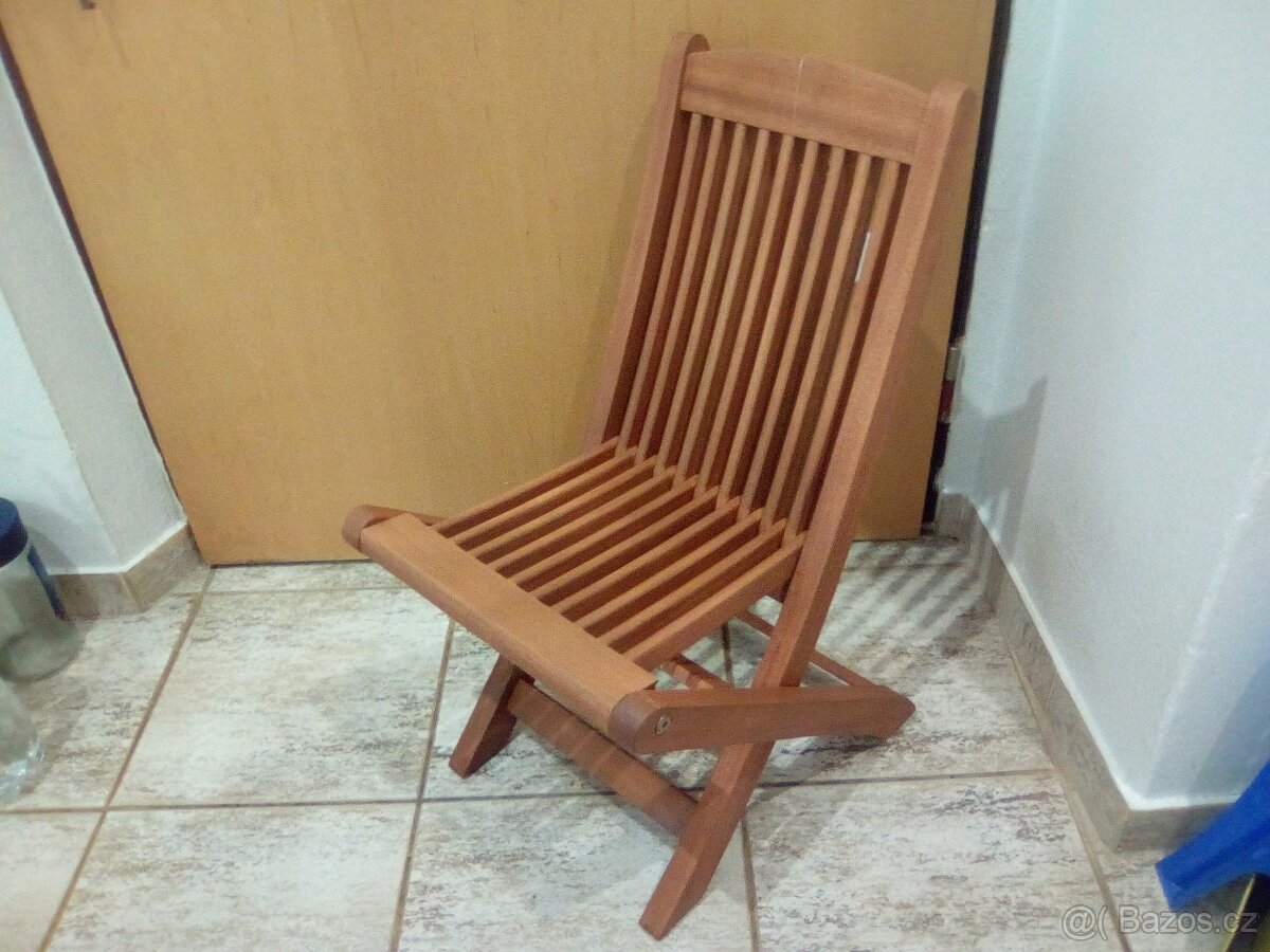 Dřevěné křeslo dětské skládací