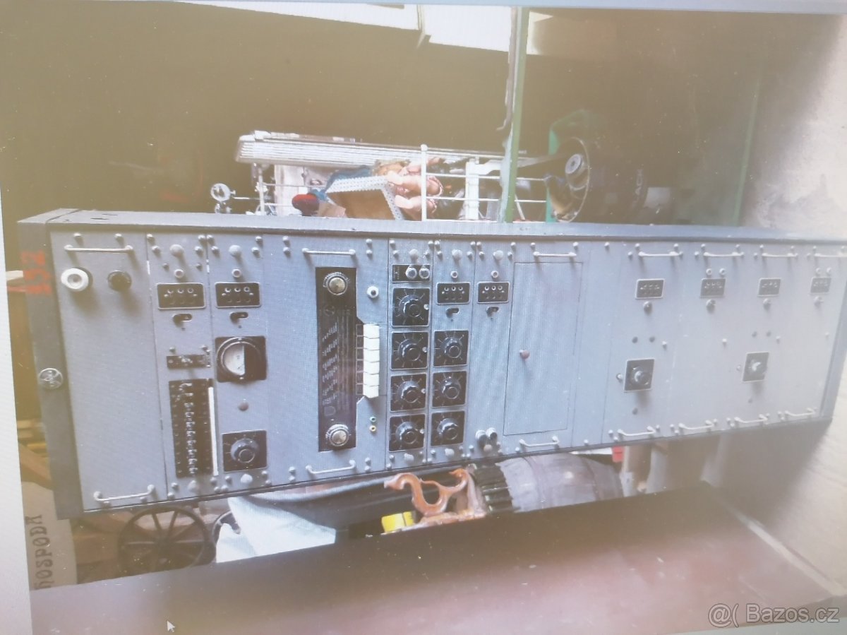 Koupím starý školní, obecní, nebo tovární rozhlas. Tesla