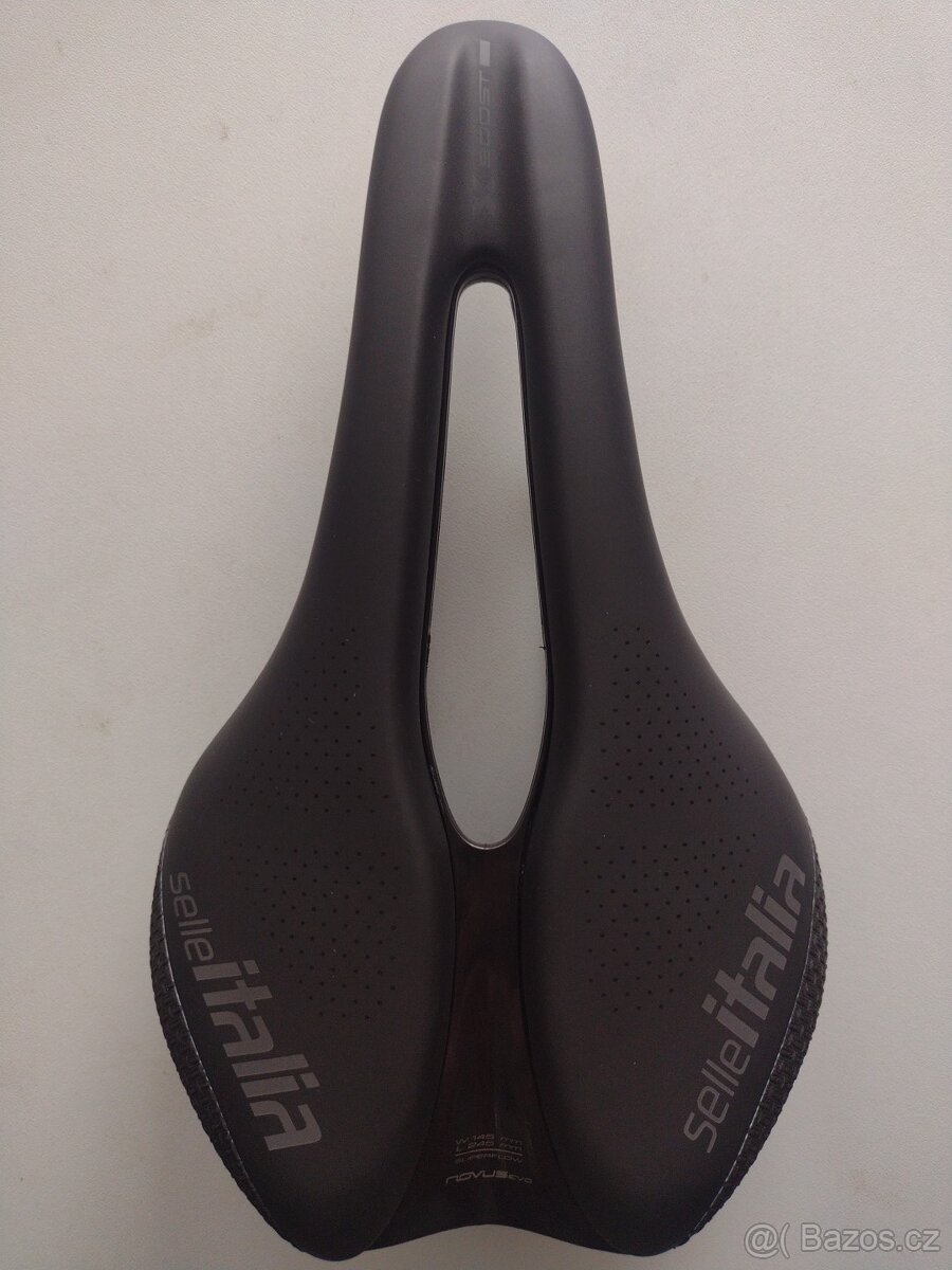 Prodám Nové sedlo Selle Italia Novus Boost X-Cross Superflow