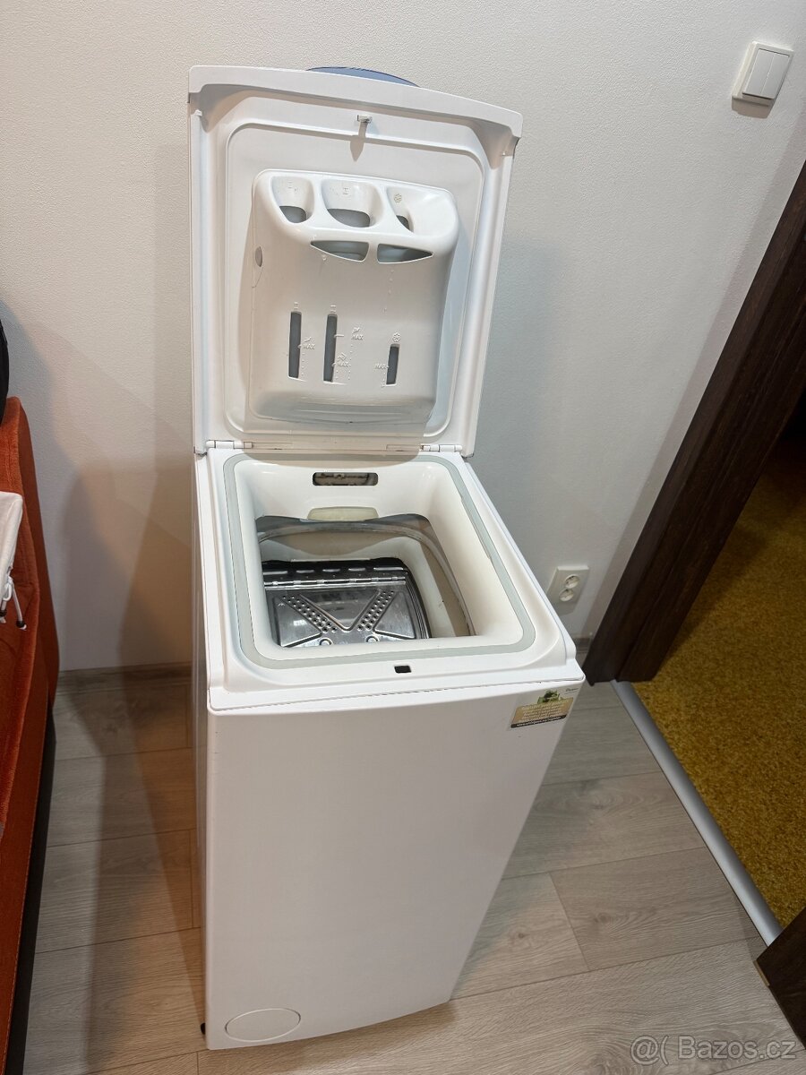 Pračka Whirlpool AWE 7519