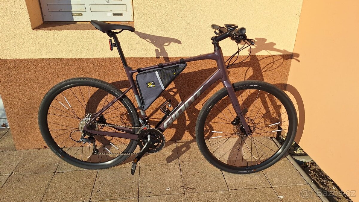 Giant FastRoad AR 3 Charcoal Plum 2023/24