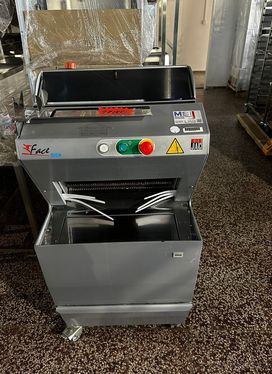 Kráječ chleba JAC ECP 450/9