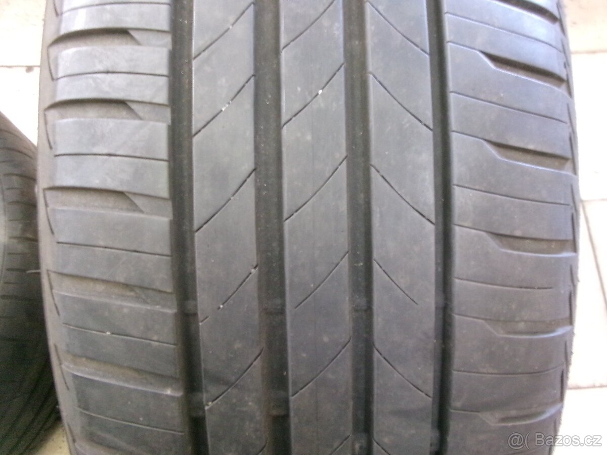 225/45 R18 BRIDGESTONE (6-6,5mm) č.15636