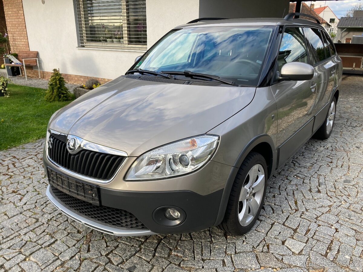 ŠKODA FABIA COMBI SCOUT 1.2 TSi 77 kW TAŽNÉ ZAŘÍZENÍ