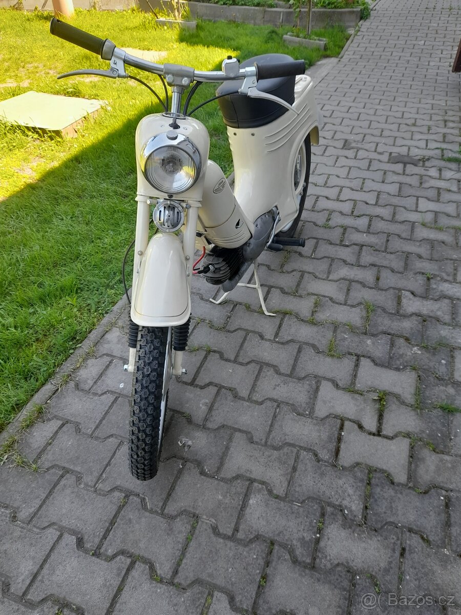 Prodám Jawu 555