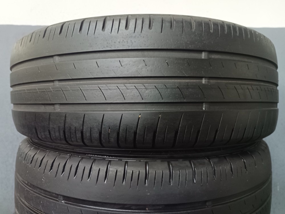 215/60 R16 DUNLOP (0519)
