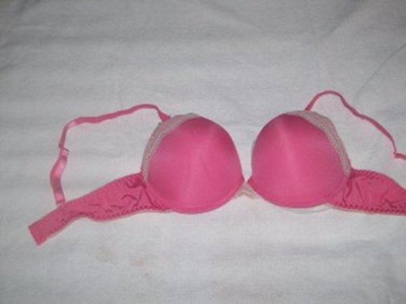NOVÁ vyztužená push-up podprsenka Body Flirt 75 C