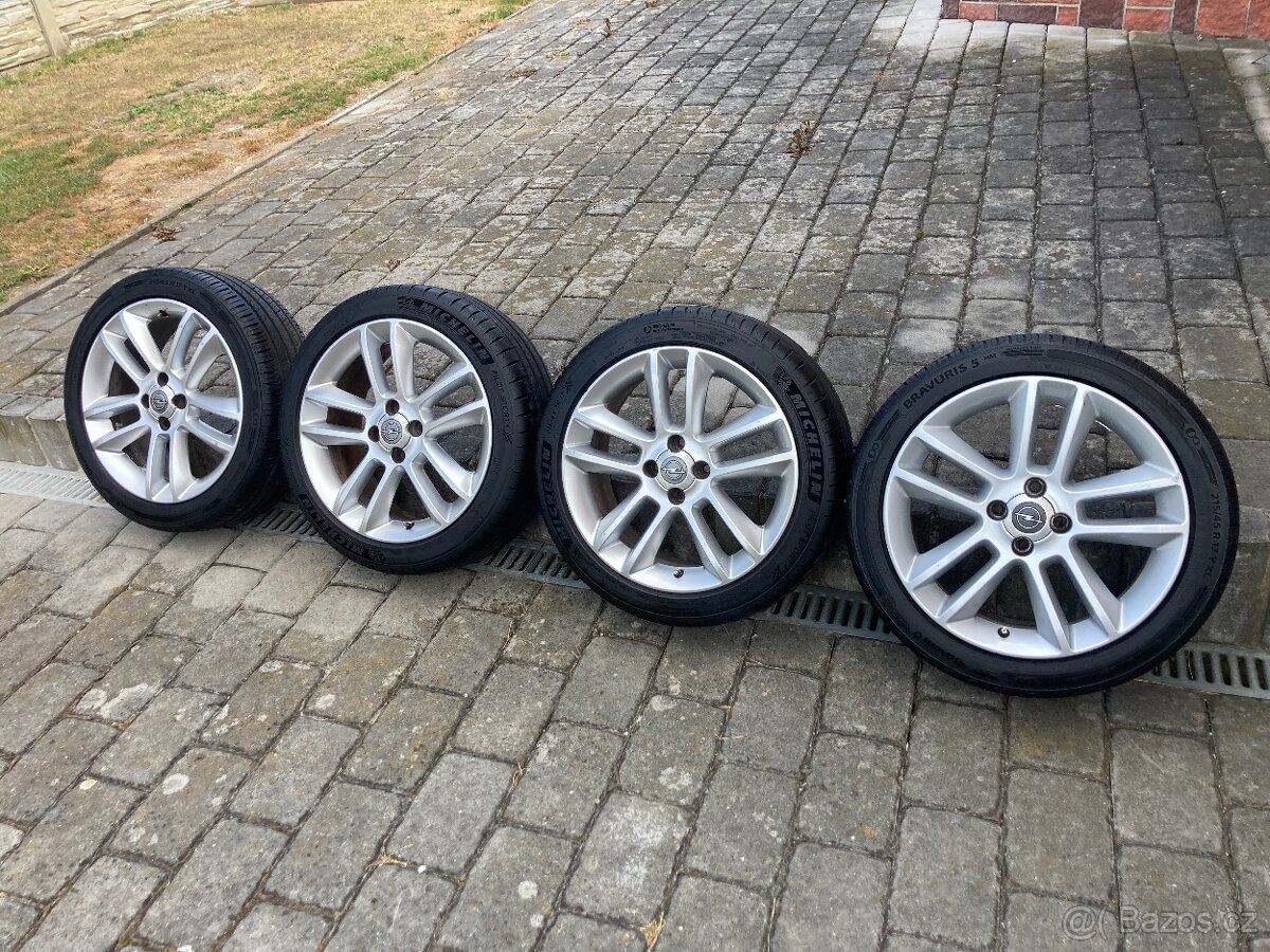 ALU KOLA 215/45 R 17 Y XL OPEL MICHELIN A BRAVURIS 5