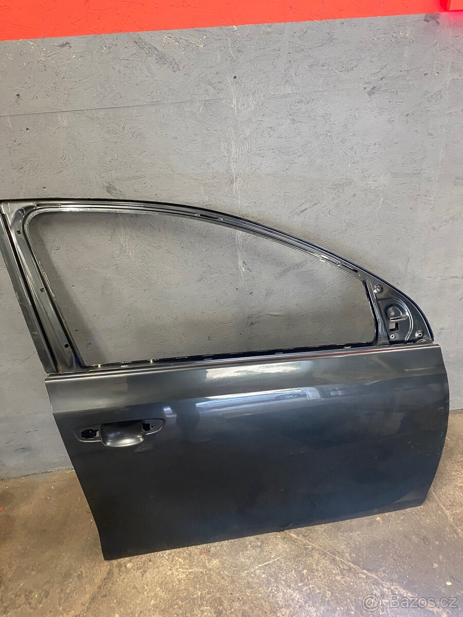 Pravé přední dveře golf 6 hatchback