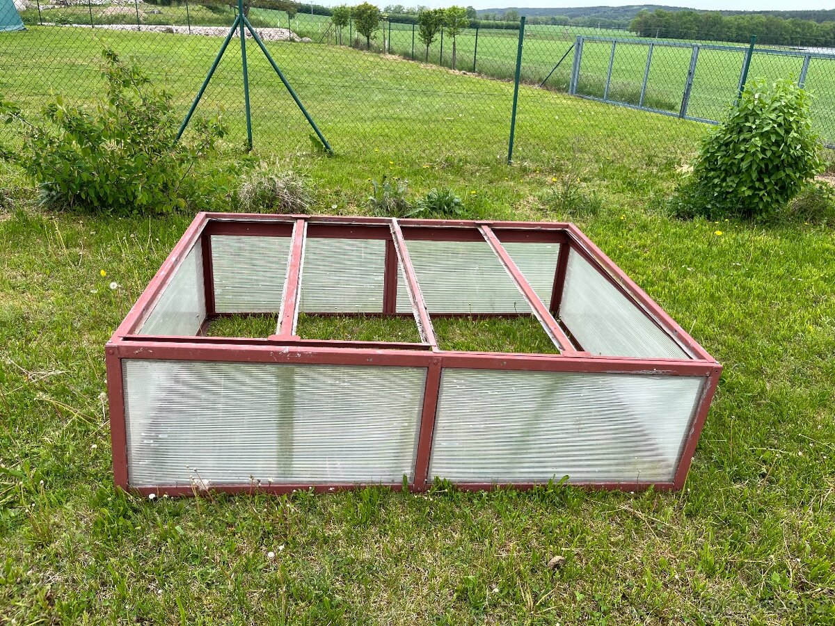 Prodám pařniky.