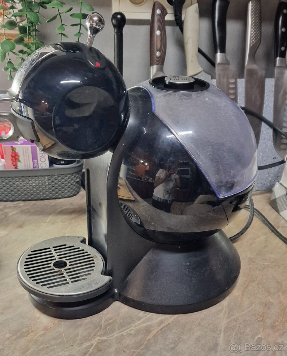 KAPSLOVÝ KÁVOVAR DOLCE GUSTO KRUPS