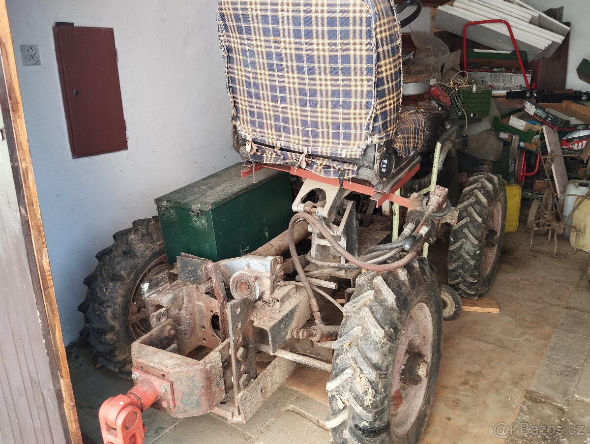 Traktor domácí výroby