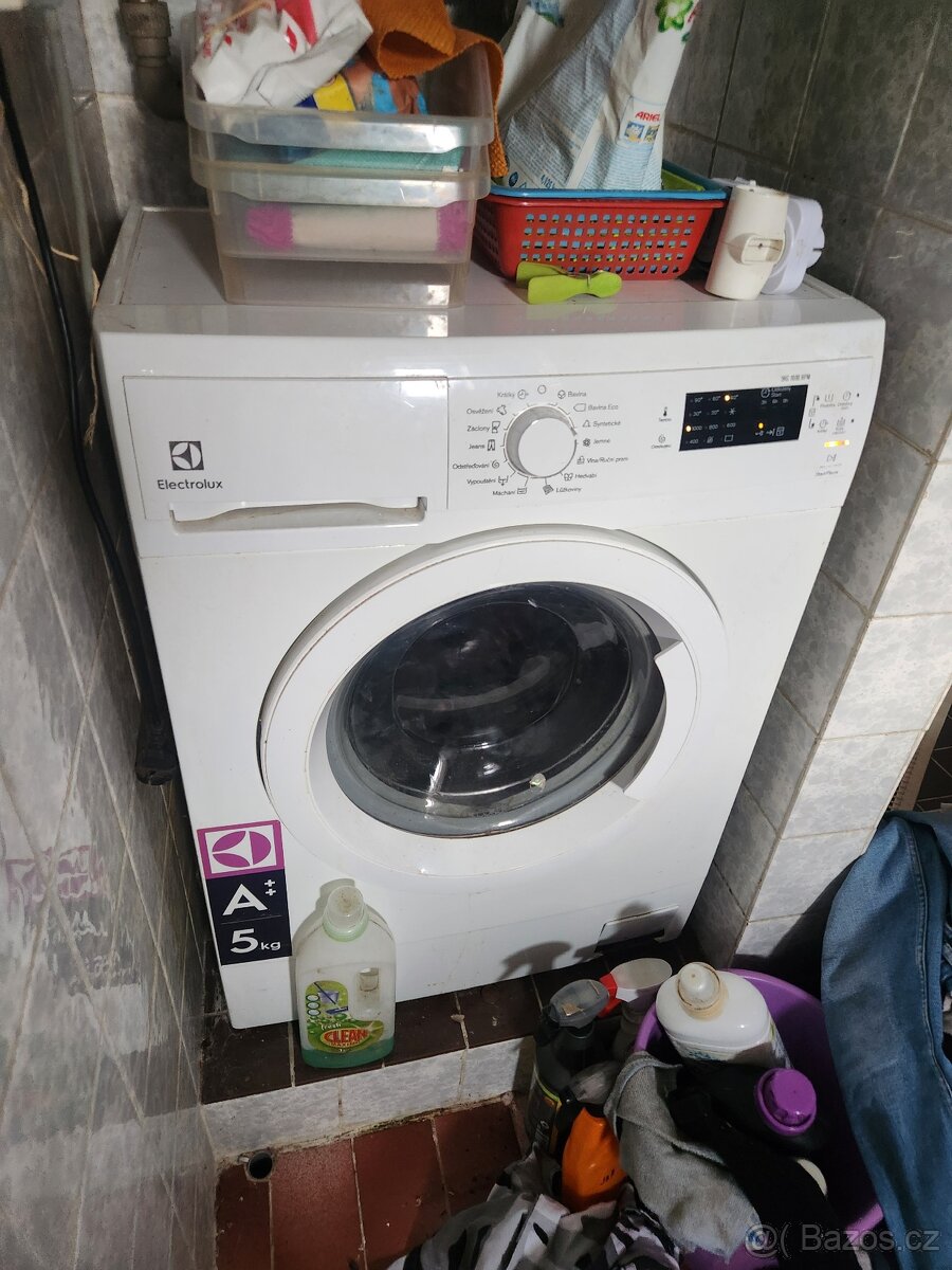 Electrolux EWS11052NEU pračka