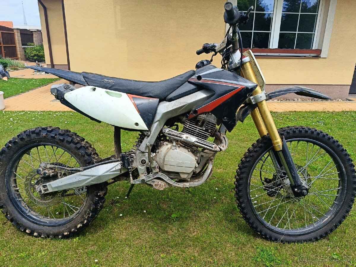Enduro 250