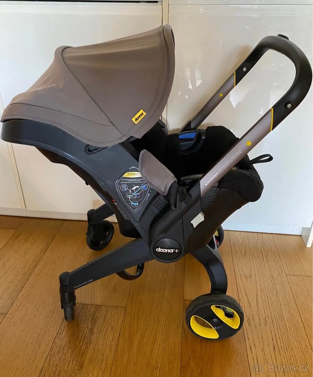 Doona plus greyhound + isofix základna