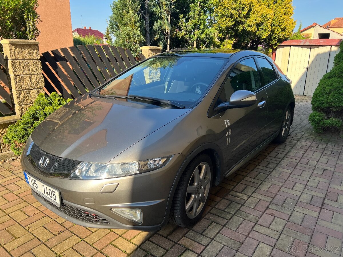 Honda Civic 8g 1.8 automat