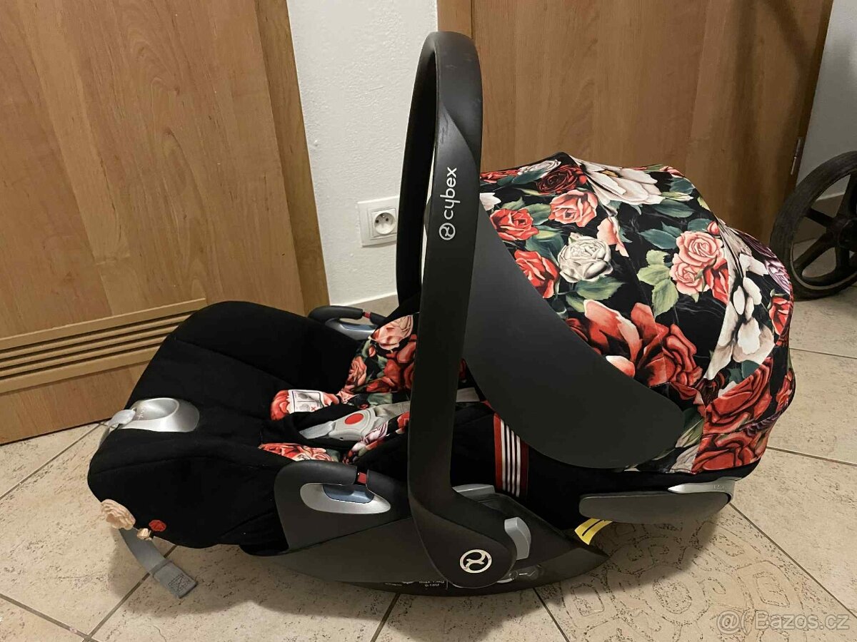 autosedačka cybex cloud Z-Isize fashion spring blossom dark