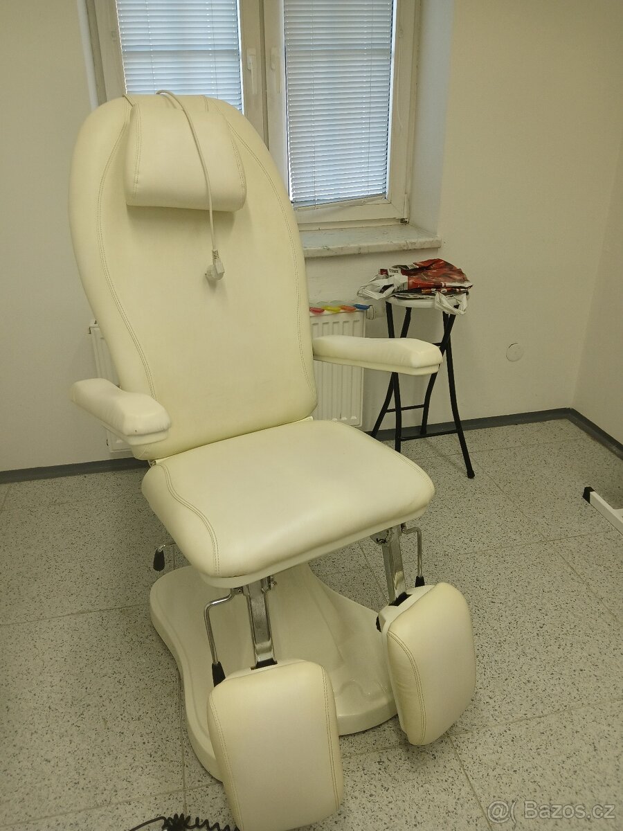 Pedikérské křeslo