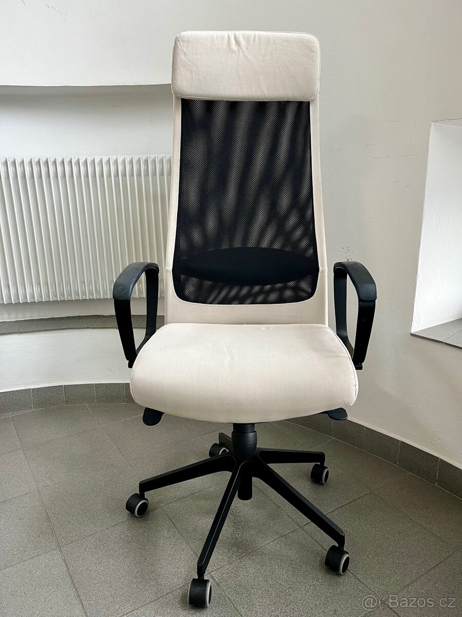 kancelářská židle IKEA Markus - béžová