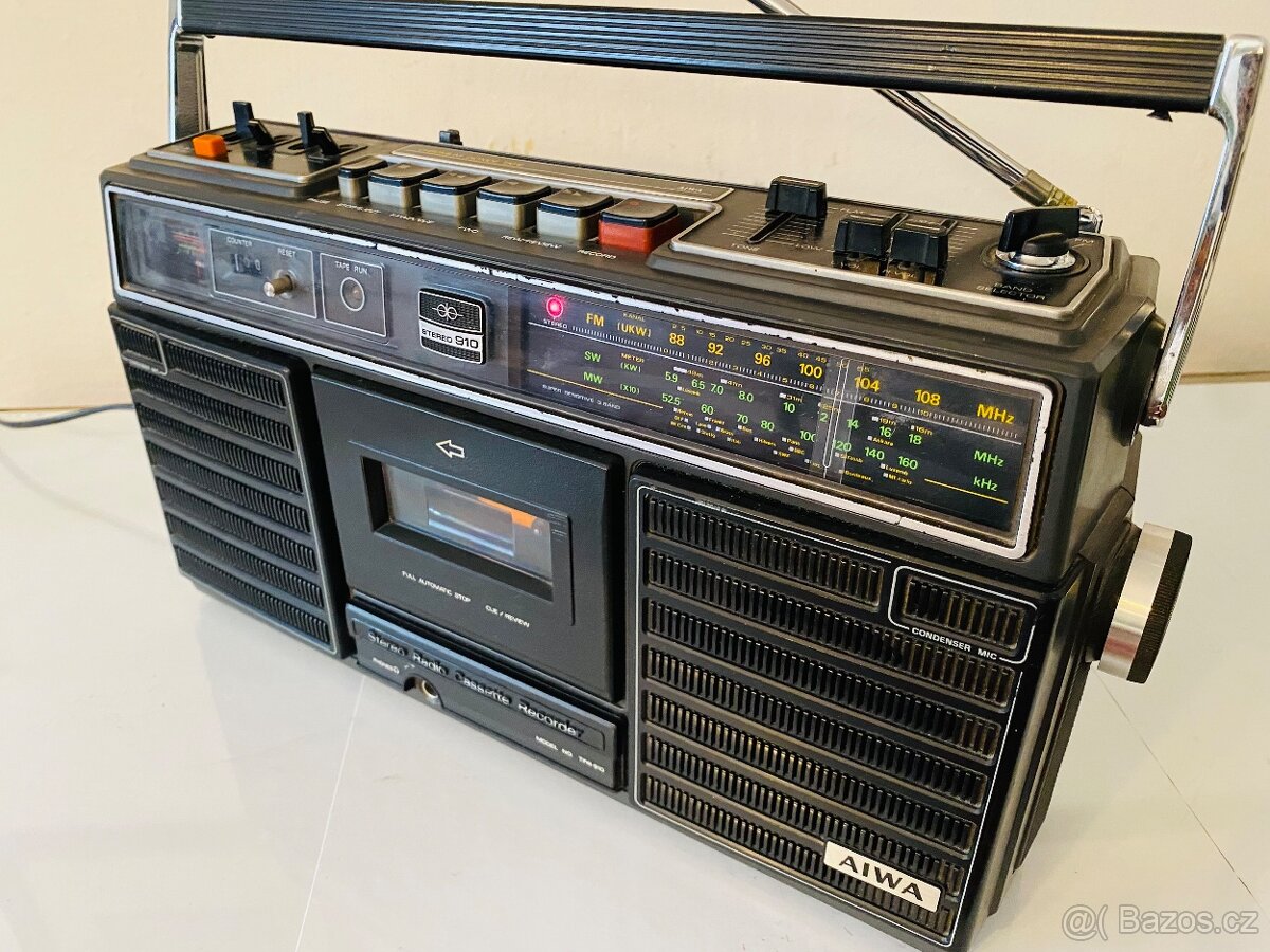 Radiomagnetofon Aiwa TPR-910, 70 léta
