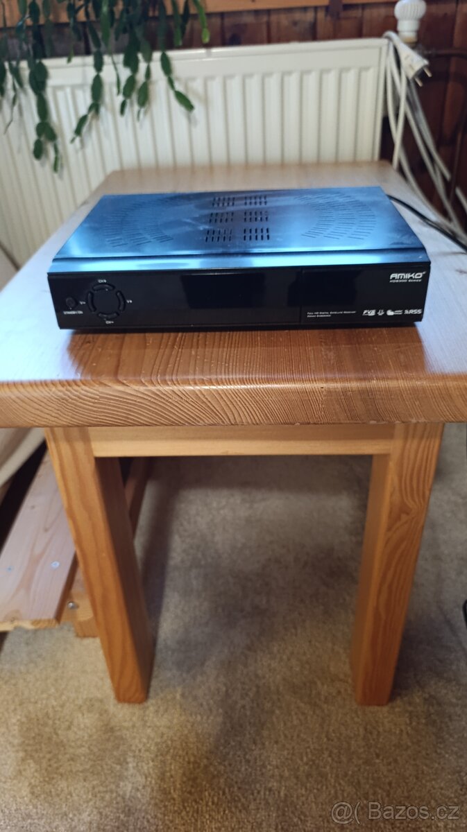 Satelitní přijímače