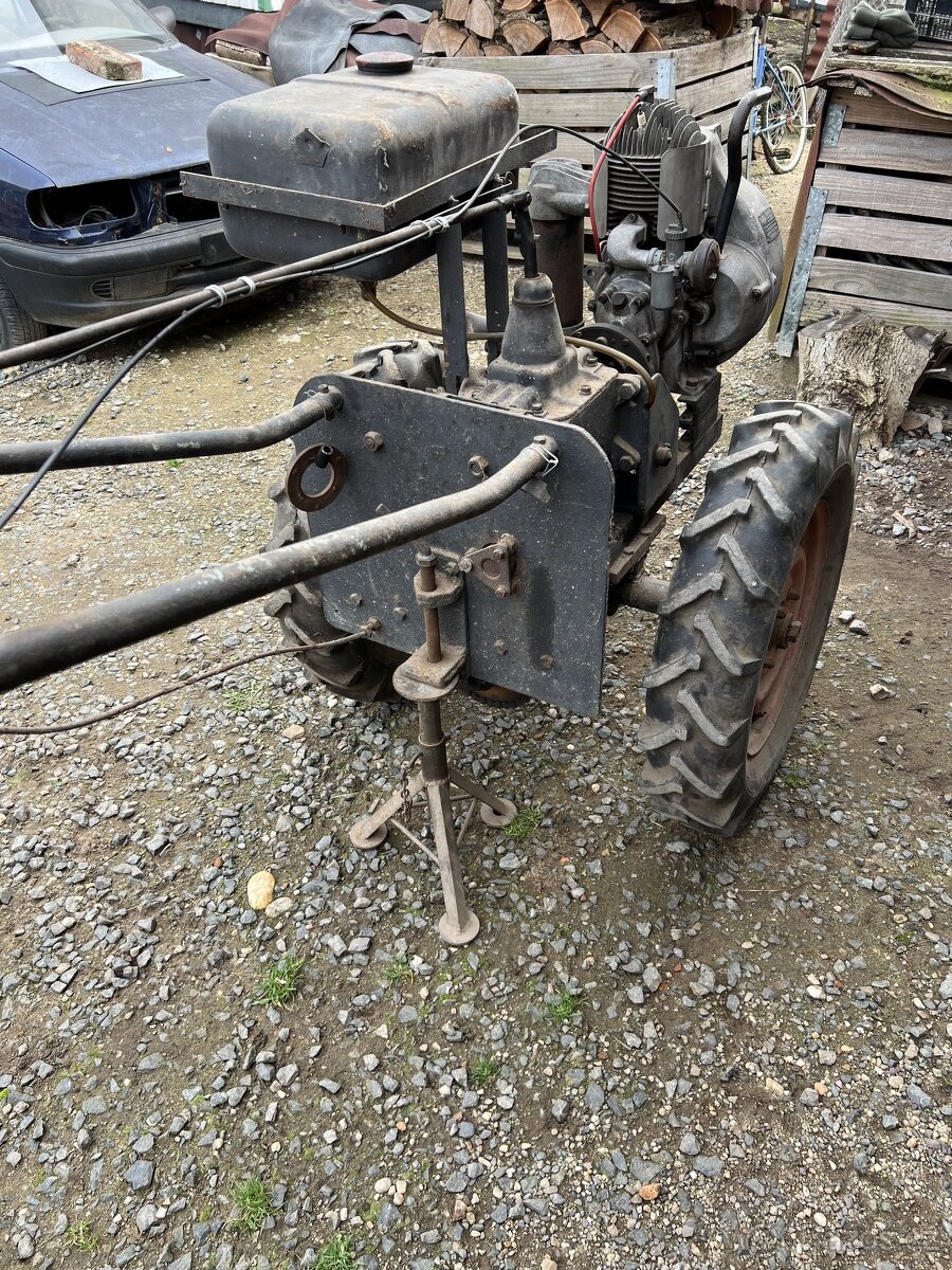 dvoukolová fréza s bržděným vozikem