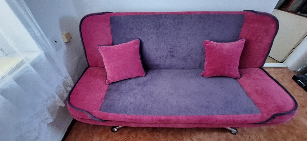 rozkládací pohovka - gauč