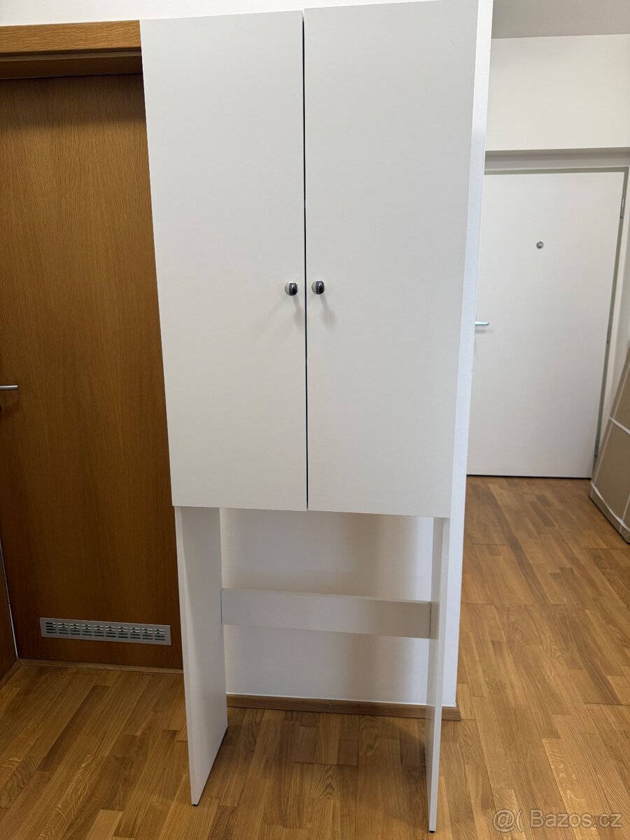 Ikea skrinka nad pračku