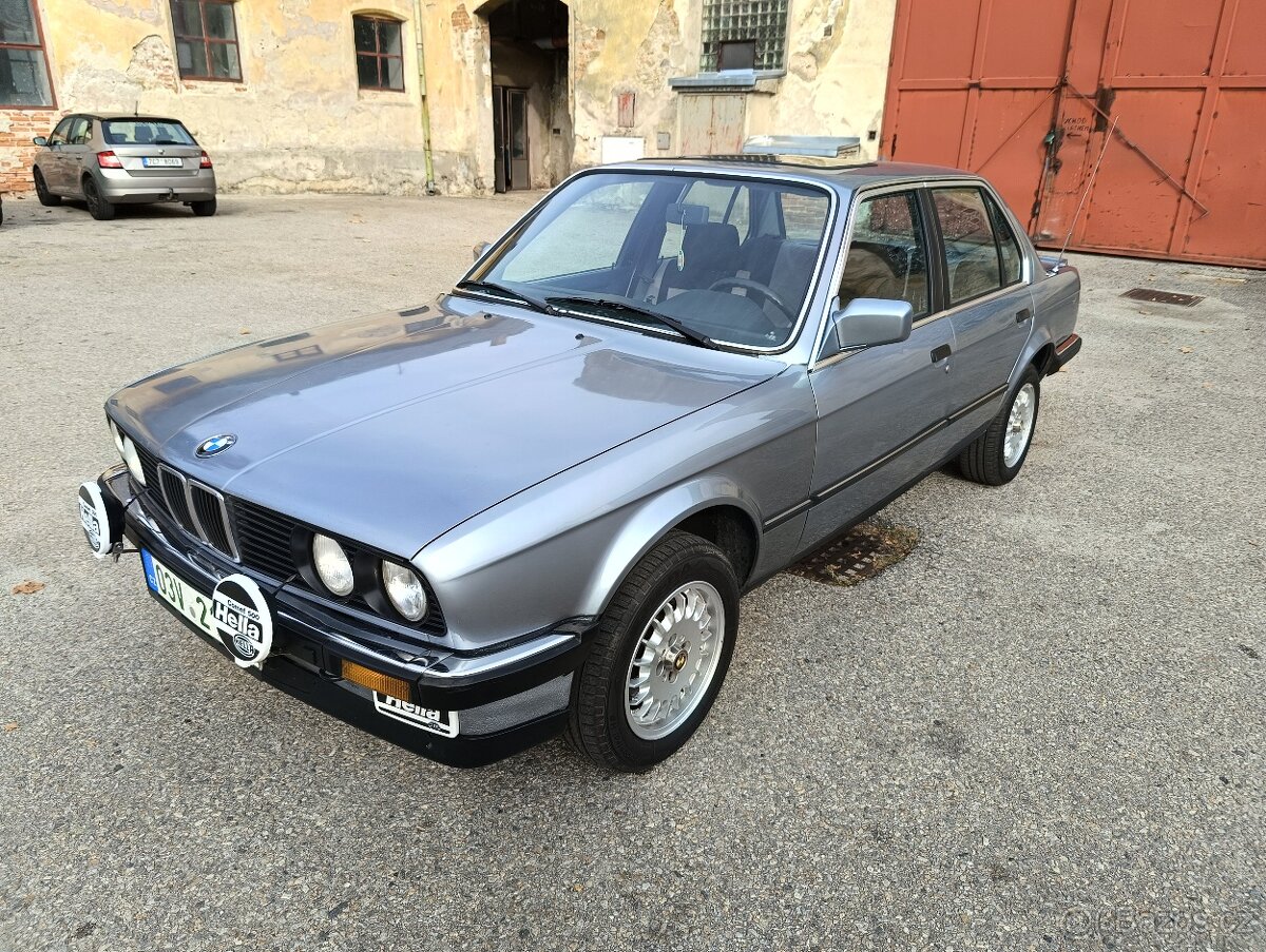 BMW E30 318i r.v. 1986