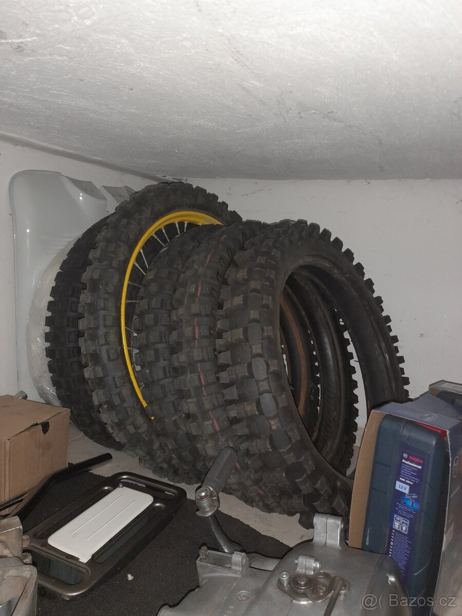 Pneu jawa 50