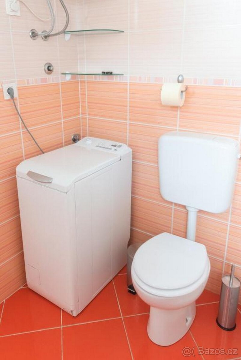 ÚZKÁ 40cm TOP německá pračka Electrolux