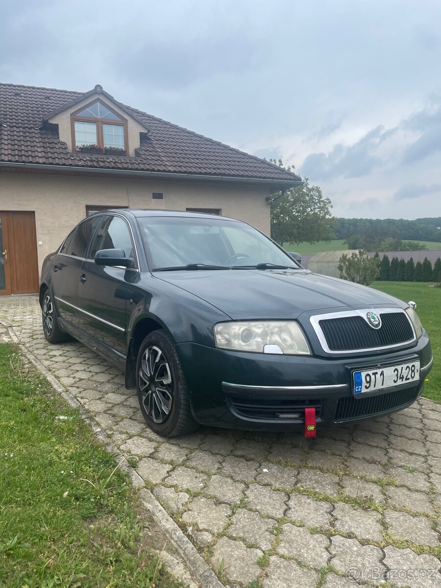 Škoda superb 2.5 TDI V6 120kw