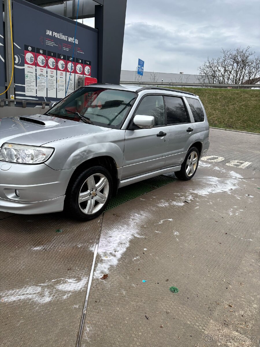 Subaru Forester xt