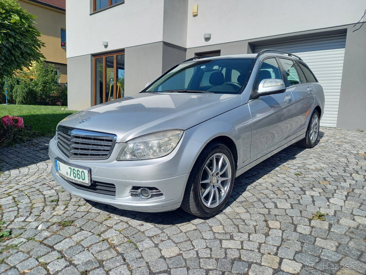 Mercedes-Benz C200 CDI první maj, aut, kůže