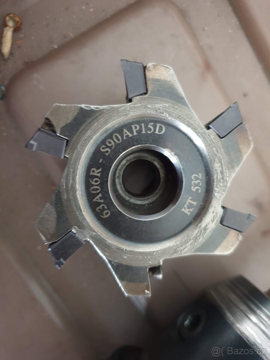 Prodám frézu 63A06R S90AP15D