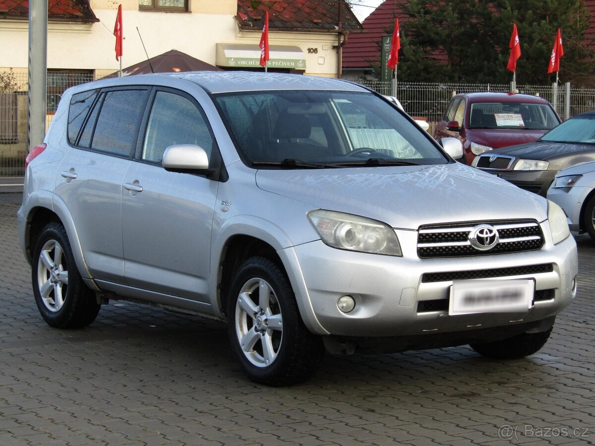 Toyota RAV4 2.2D-4D ,  130 kW nafta, 2007