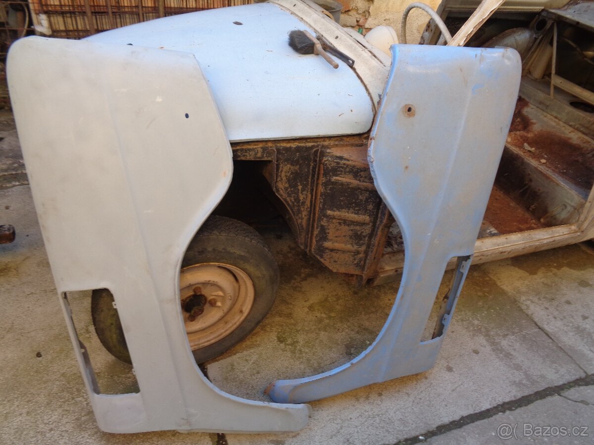 Škoda 100 110 prvomodelové zadni blatniky original